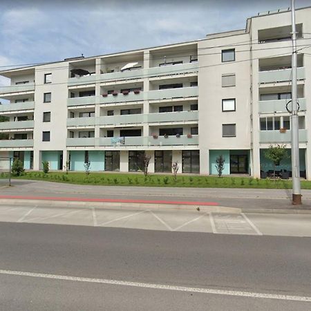 Alure Residences 1 & 24H Self Check-In, Free Parking In Front Of The Apartment Building, New Building, Terrace, Cafe With Breakfast In The Apartment Building, Next To The Aqua Park بانْشكا بيشتريتْسا المظهر الخارجي الصورة