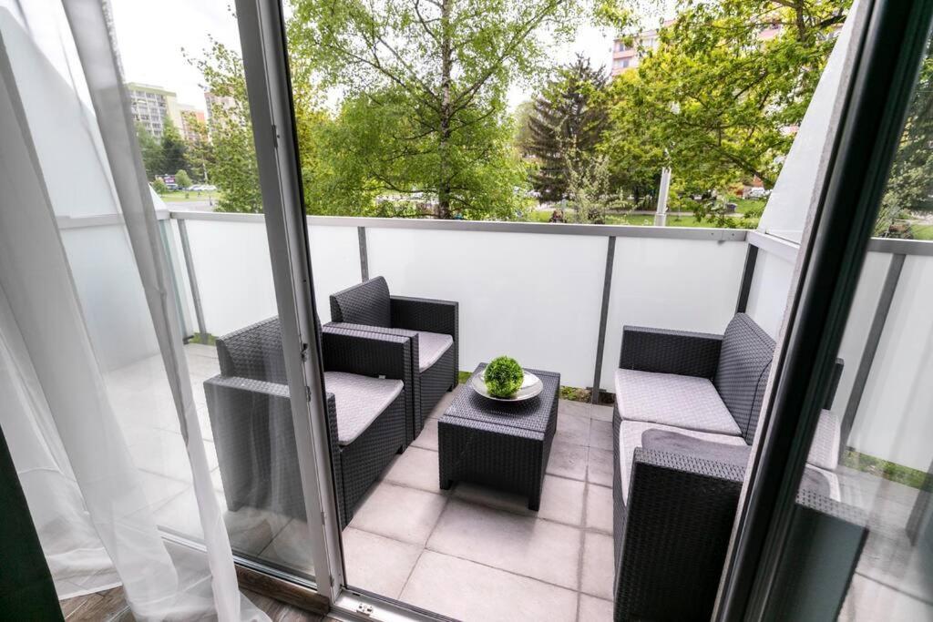 Alure Residences 1 & 24H Self Check-In, Free Parking In Front Of The Apartment Building, New Building, Terrace, Cafe With Breakfast In The Apartment Building, Next To The Aqua Park بانْشكا بيشتريتْسا المظهر الخارجي الصورة