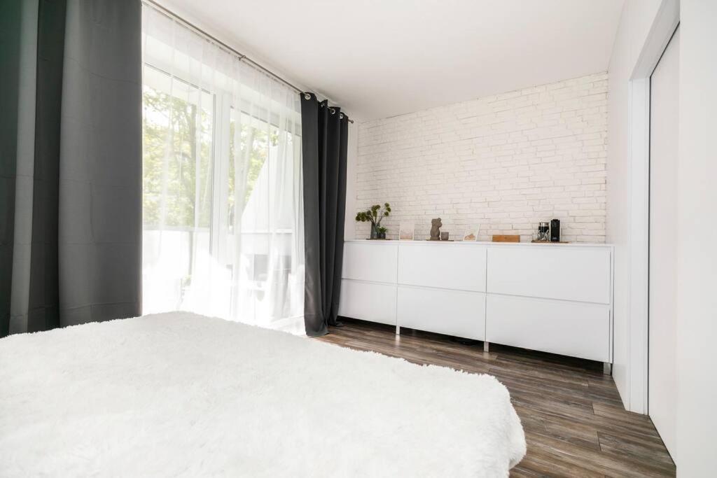 Alure Residences 1 & 24H Self Check-In, Free Parking In Front Of The Apartment Building, New Building, Terrace, Cafe With Breakfast In The Apartment Building, Next To The Aqua Park بانْشكا بيشتريتْسا المظهر الخارجي الصورة